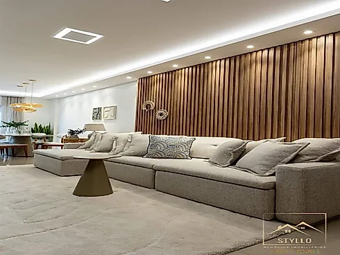Apartamento em Meia Praia, Itapema