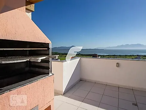 Apartamento em Carvoeira, Florianópolis