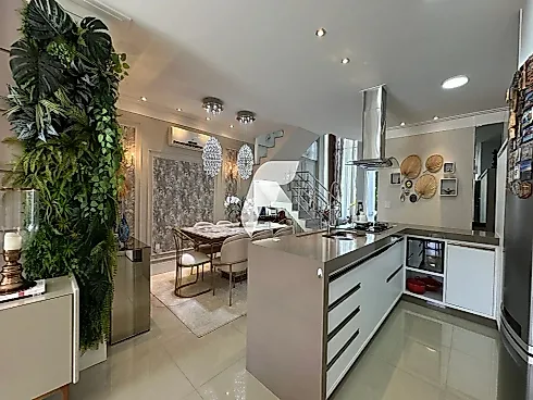 Casa em Santa Regina, Camboriú