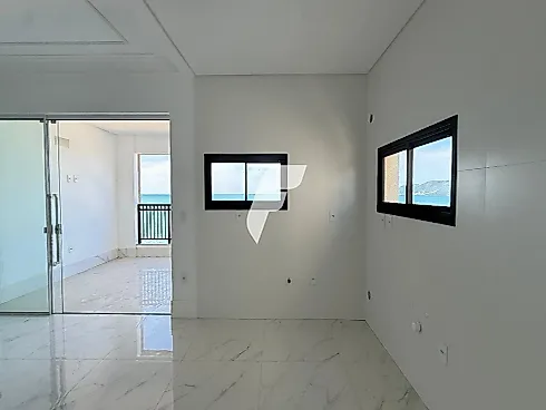 Apartamento em Perequê, Porto Belo