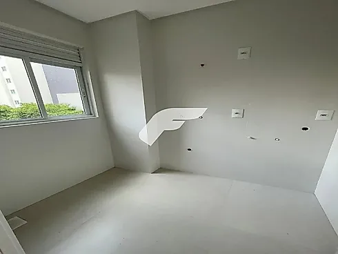 Apartamento em Meia Praia, Itapema