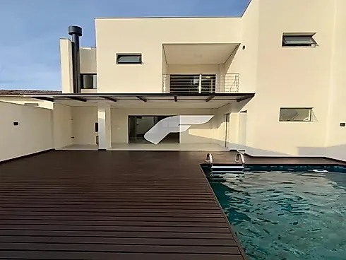 Casa em América, Joinville