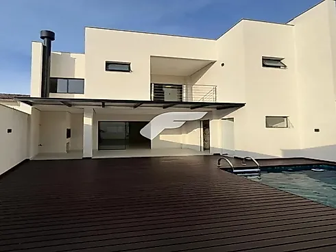 Casa em América, Joinville
