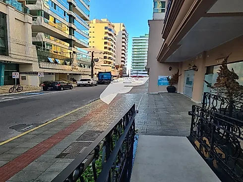 Apartamento em Meia Praia, Itapema