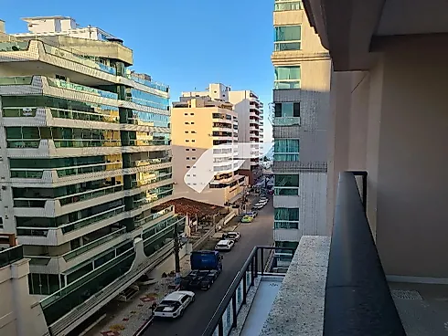 Apartamento em Meia Praia, Itapema