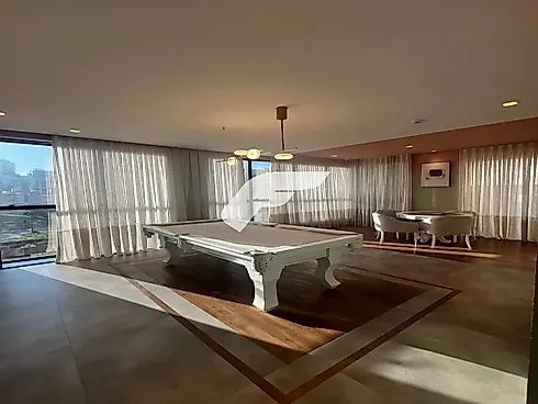 Apartamento em Meia Praia, Itapema