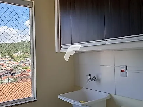 Apartamento em Serraria, São José