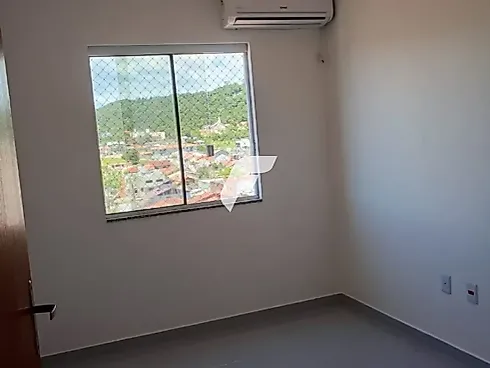 Apartamento em Serraria, São José