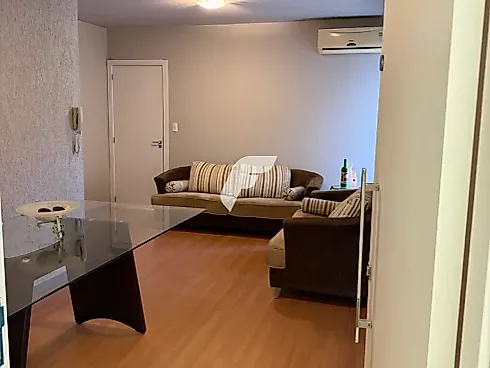Apartamento em Kobrasol, São José