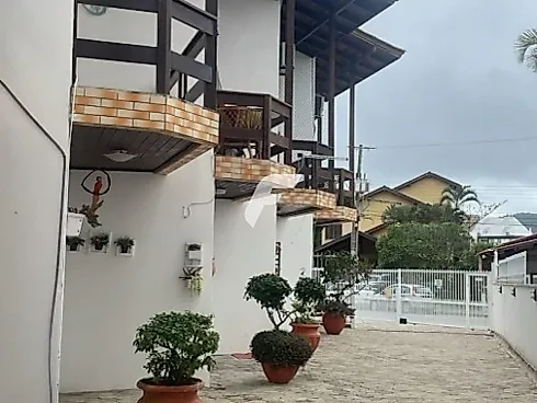 Apartamento em Ingleses Do Rio Vermelho, Florianópolis