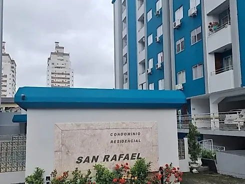 Apartamento em Barreiros, São José