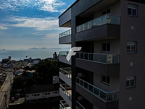 Apartamento em Barreiros, São José