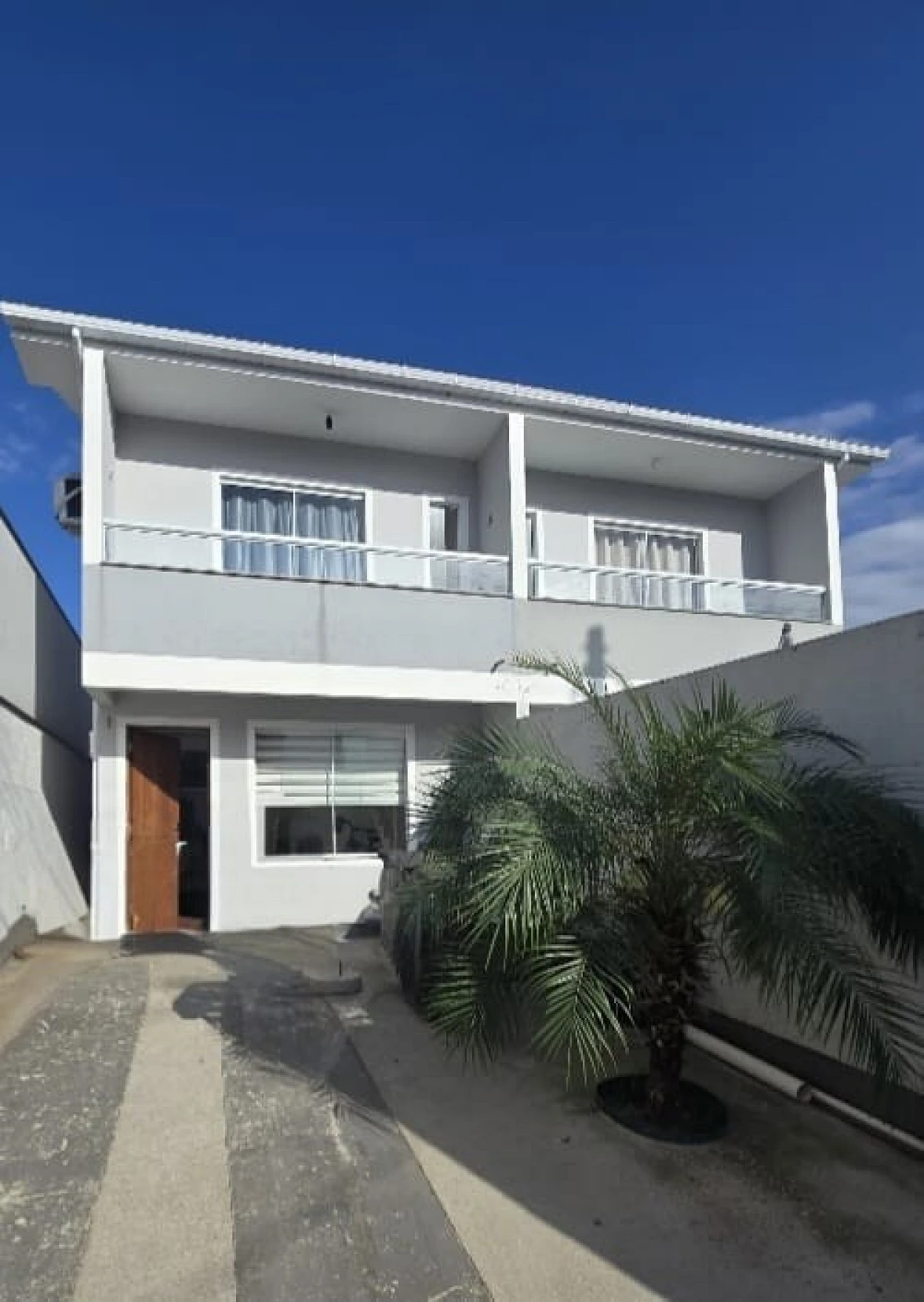 Sobrado geminado em Bela Vista, Palhoça