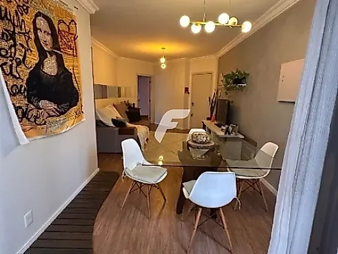 Apartamento em Coqueiros, Florianópolis