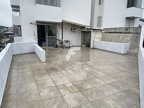 Apartamento em Capoeiras, Florianópolis