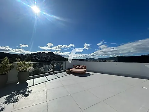 Apartamento em Carvoeira, Florianópolis