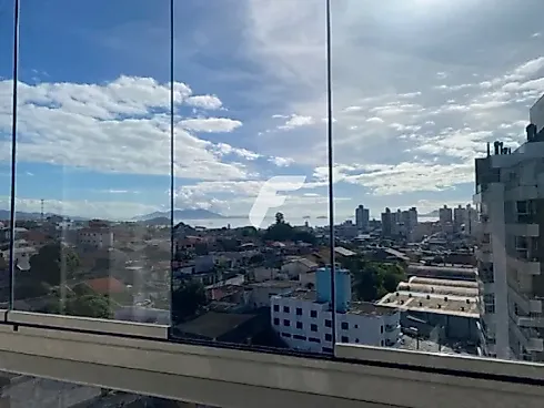 Apartamento em Bela Vista, São José