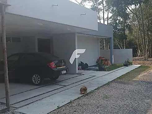 Casa em Ponta Das Canas, Florianópolis