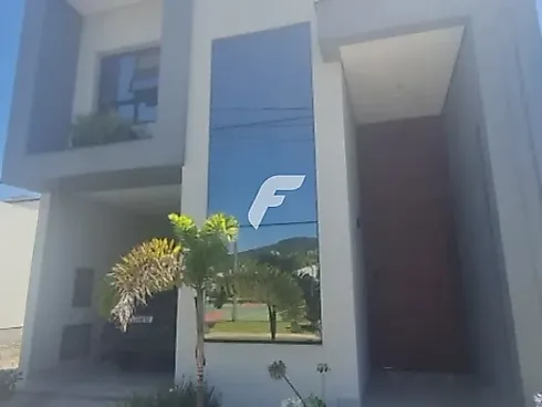 Casa em Beira Rio, Biguaçu