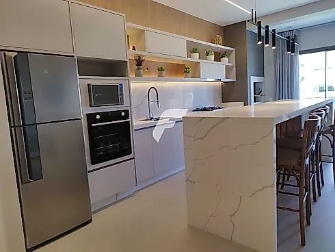Apartamento em Ingleses Do Rio Vermelho, Florianópolis
