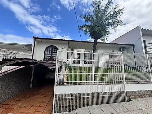 Casa em Barreiros, São José