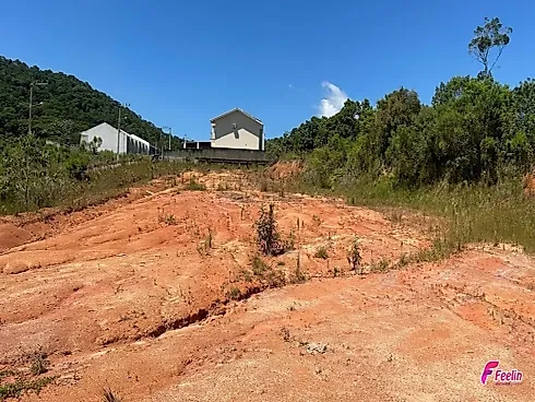 Terreno em Forquilhinhas, São José