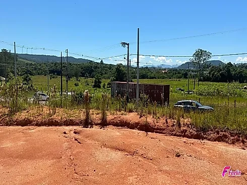 Terreno em Forquilhinhas, São José