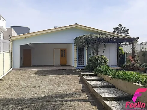 Casa em Morro Das Pedras, Florianópolis