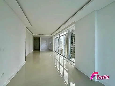 Apartamento em Castelo Branco, Itapema