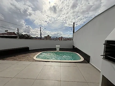Sobrado geminado em Bela Vista, Palhoça