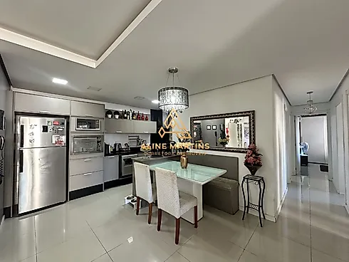 Apartamento em Praia Comprida, São José