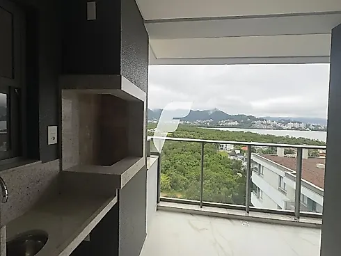 Apartamento em Cacupé, Florianópolis