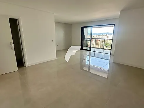 Apartamento em Kobrasol, São José