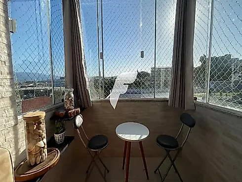 Apartamento em Capoeiras, Florianópolis