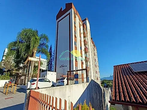 Apartamento em Carvoeira, Florianópolis