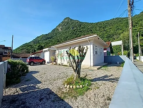 Casa em Pântano Do Sul, Florianópolis
