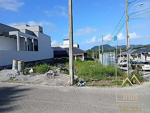 Terreno em Forquilhas, São José