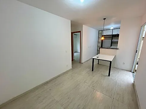 Apartamento 2 Quartos no Residencial Azaléias - Bela Vista