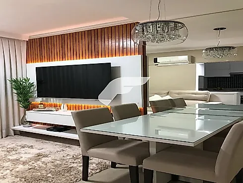 Apartamento Completamente Reformado e Mobiliado com 1 Dormitório e Vaga de Garagem no Balneário – Florianópolis