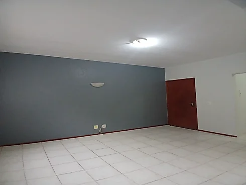 Apartamento em Seraria, São José