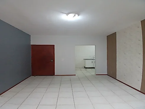 Apartamento em Seraria, São José