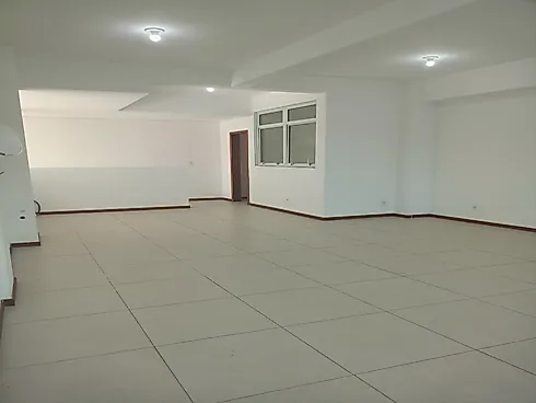 Loja térrea em Madri, Palhoça