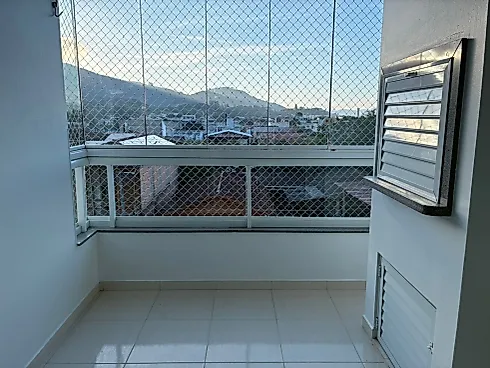 Apartamento em Fundos, Biguaçu