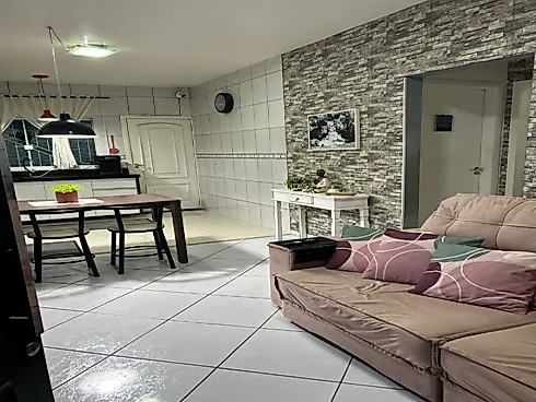Casa em Madri, Palhoça