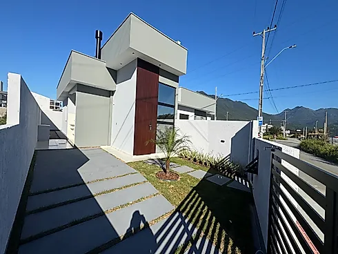 Casa 3 Quartos com 1 Suíte e 68m² - Guarda do Cubatão