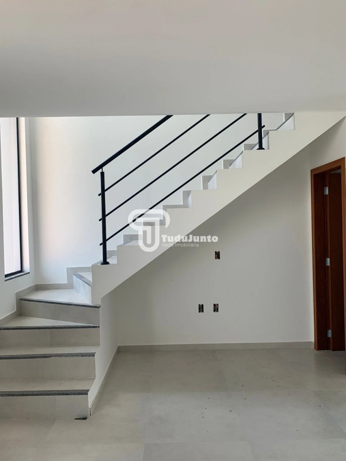 Sobrado geminado em Bela Vista, Palhoça