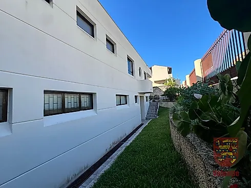 Casa Espaçosa em Coqueiros: 3 Quartos, Dependência de Empregada e 4 Vagas de Garagem! - Casa em Coqueiros, Florianópolis - Foto 4