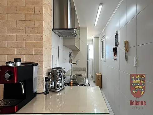 Seu Novo Lar Te Espera: Apartamento 2 Quartos com Suíte e Sacada em Coqueiros, Pronto para Você! - Apartamento em Coqueiros, Florianópolis - Foto 3