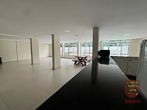 Apartamento com 3 Dormitórios (1 Suíte), a 150m do Parque de Coqueiros, com Vaga de Garagem e uma Localização Impecável - Apartamento em Coqueiros, Florianópolis - Foto 5