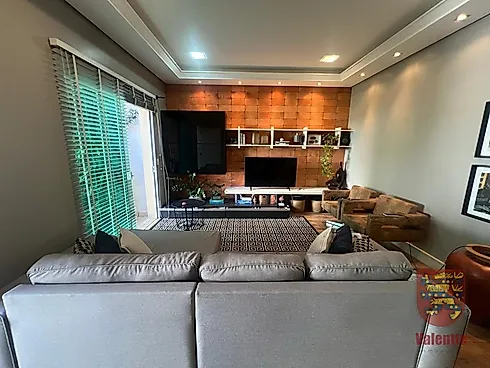 Casa Aconchegante no Estreito: 3 Suítes, 2 Vagas de Garagem e a Poucos Minutos do Centro de Florianópolis. - Casa em Estreito, Florianópolis - Foto 3